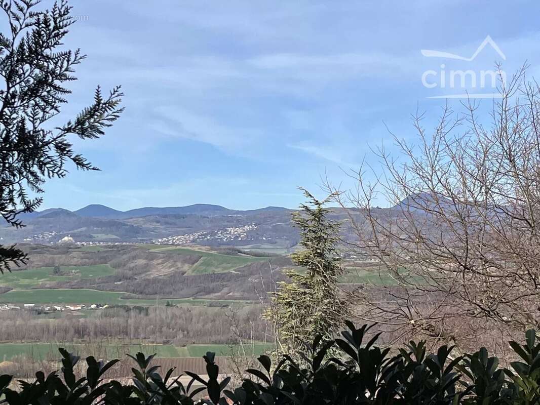 Maison à MIREFLEURS