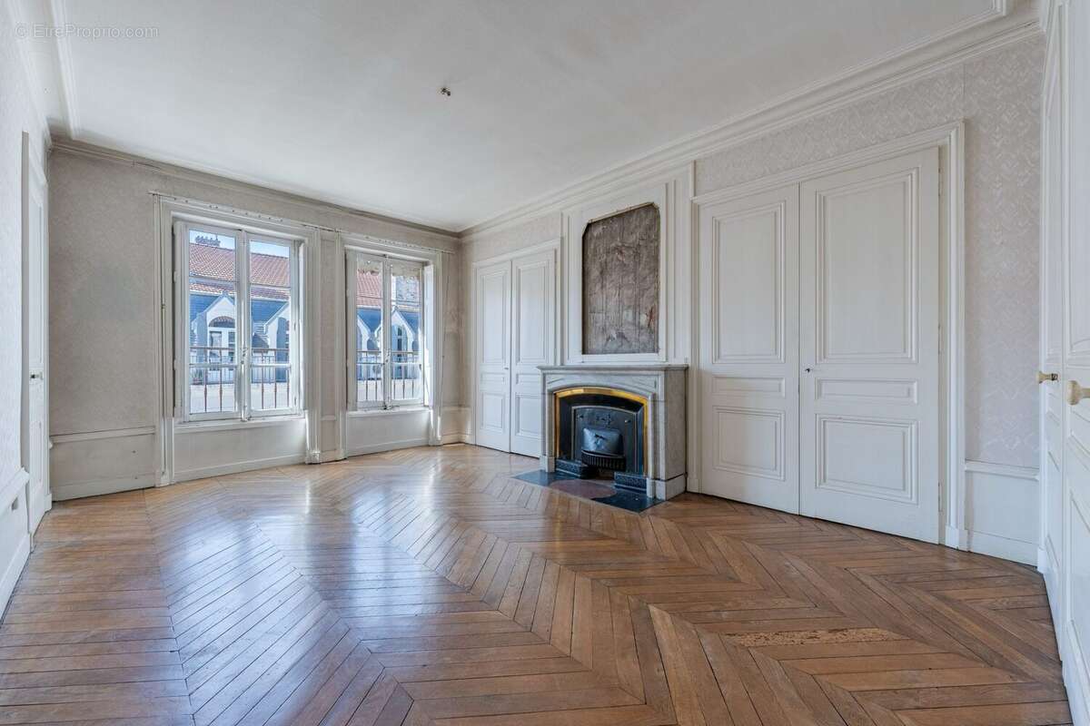 Appartement à LYON-6E