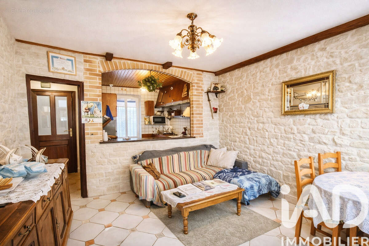 Photo 2 - Maison à PONT-SAINTE-MAXENCE