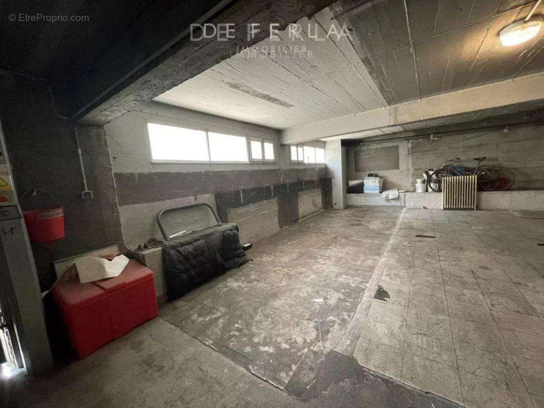 Parking à PARIS-13E