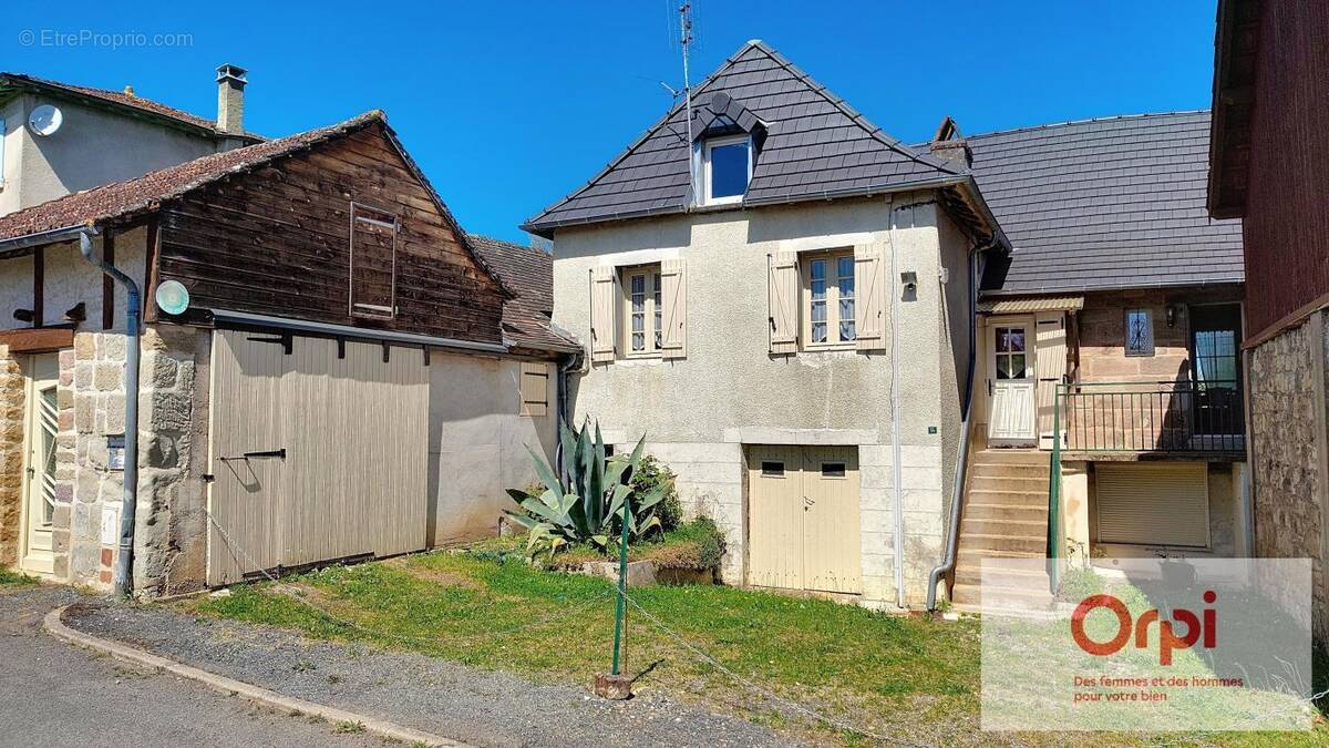 Maison à BRIGNAC-LA-PLAINE