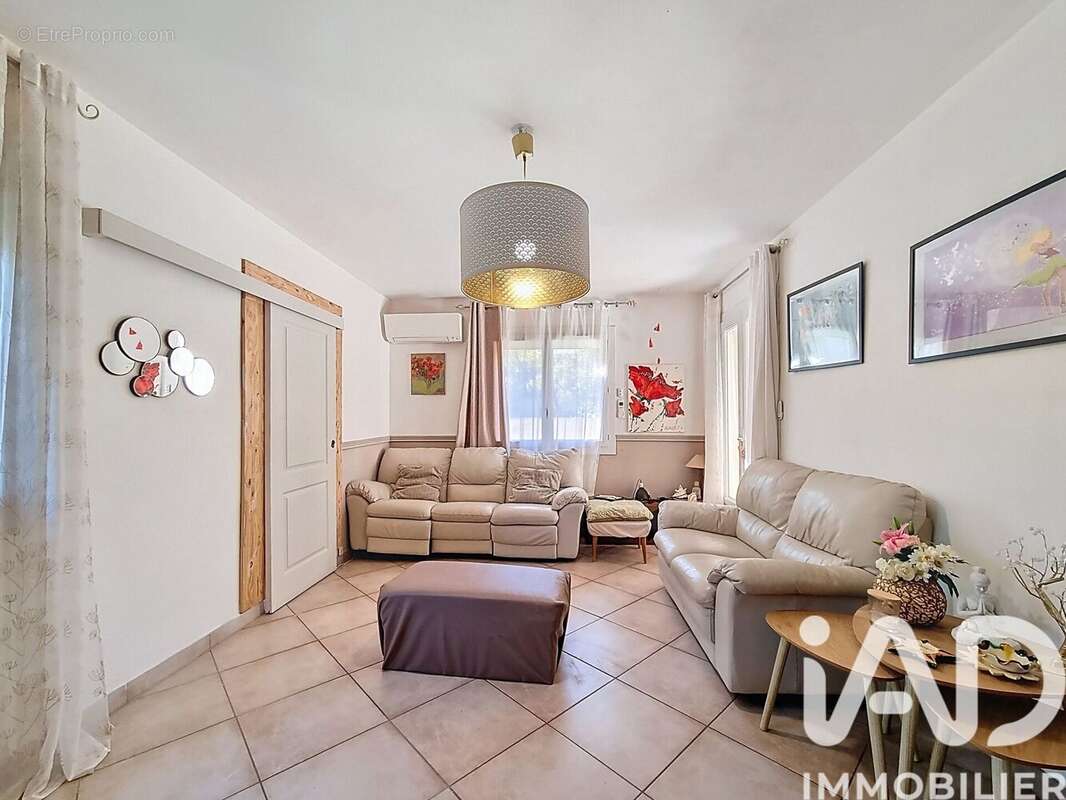 Maison 106 m² à Bagnols-Sur-Ceze  - photo 8