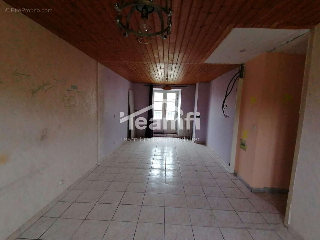 Maison à SAINT-HOSTIEN