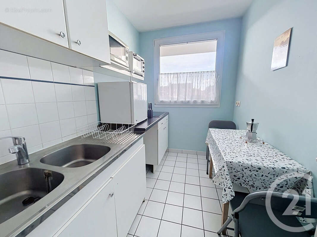 Appartement 48 m² à Lille  - photo 3
