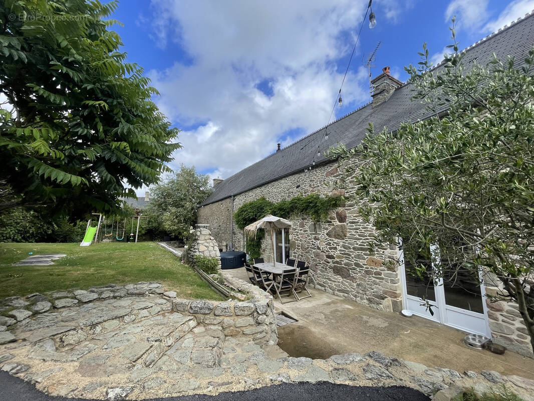 Maison à GONNEVILLE
