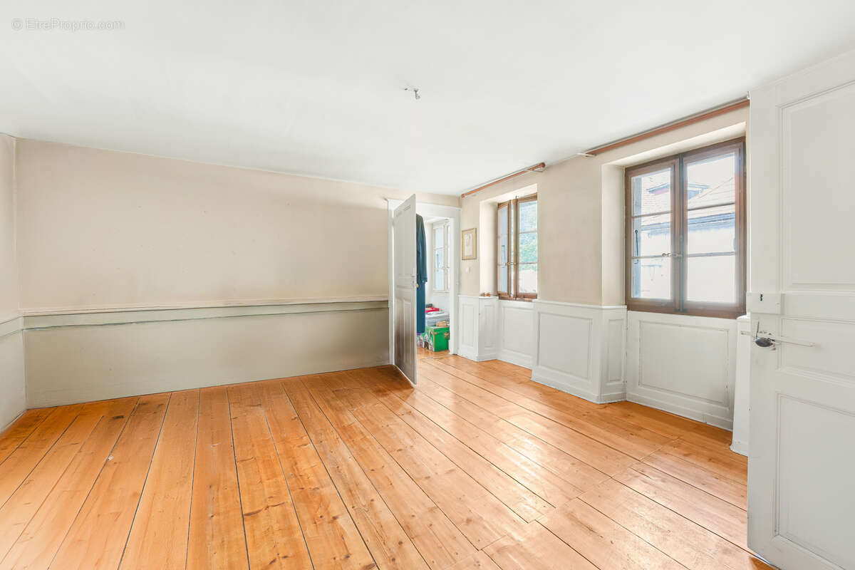 Maison de ville - Grandes surfaces et rentabilité locative - photo 11