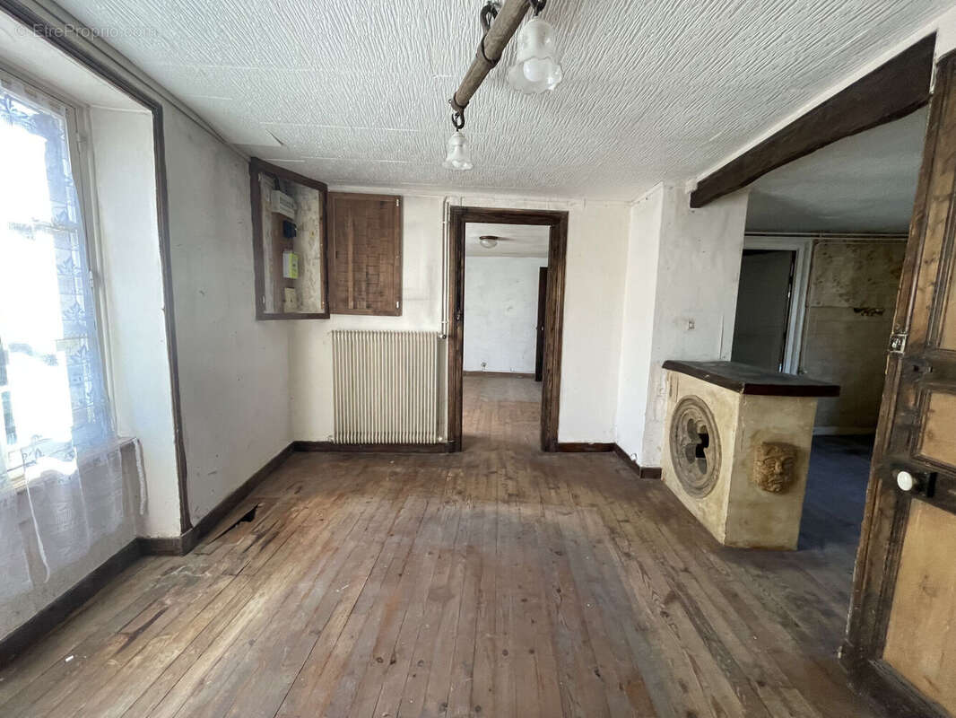 Photo 8 - Appartement à AMPLEPUIS