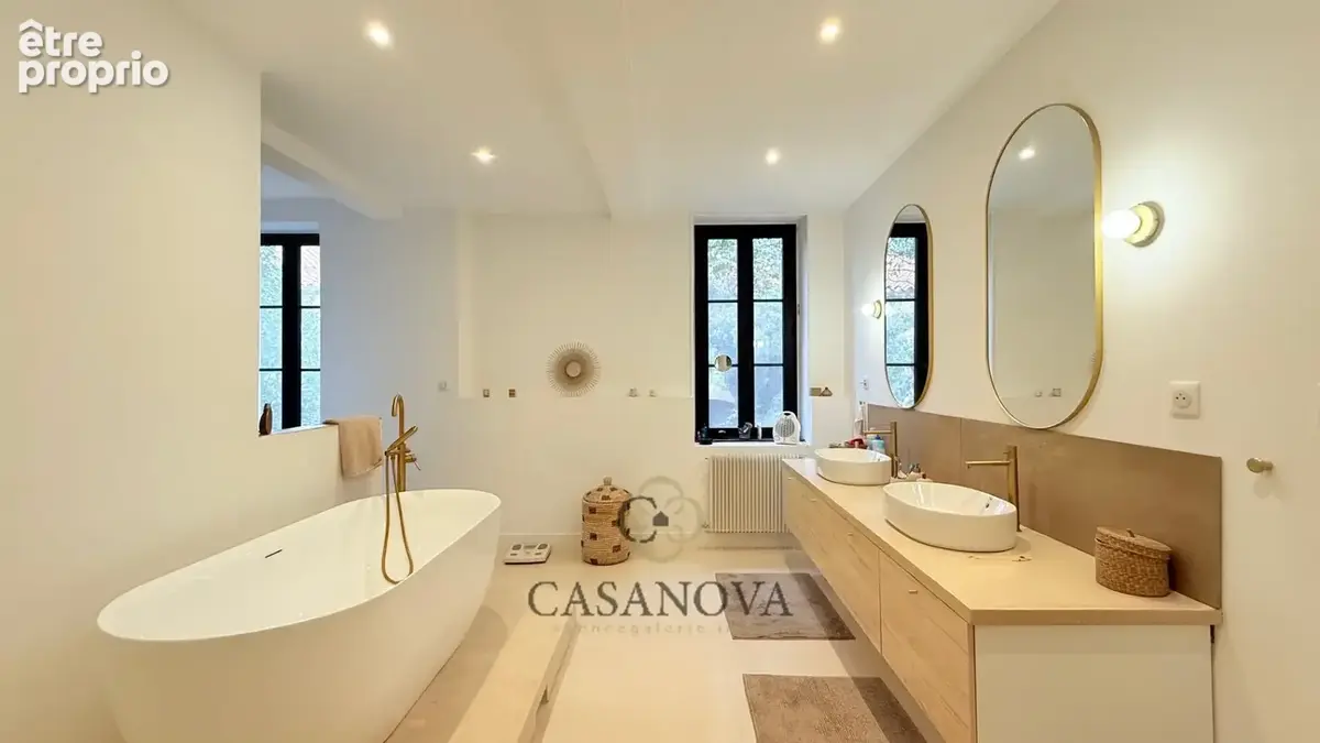 Demeure de charme 400 m², 7 chambres suites, entièrement restaurée - photo 12