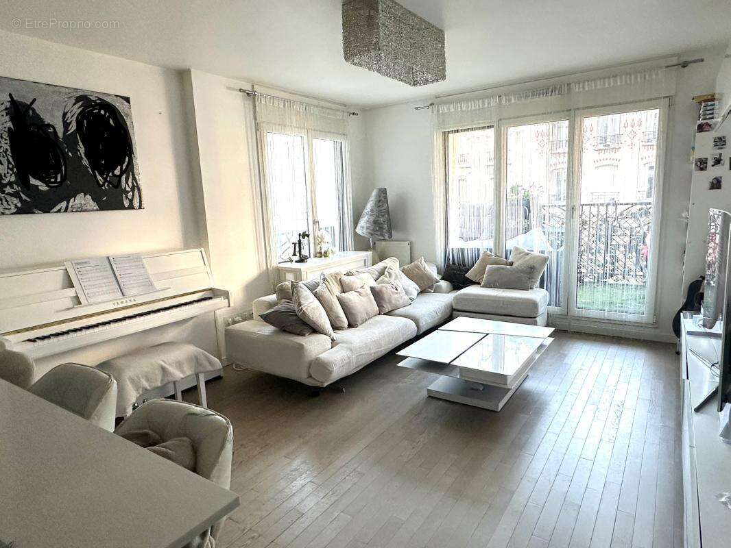 Appartement à LEVALLOIS-PERRET