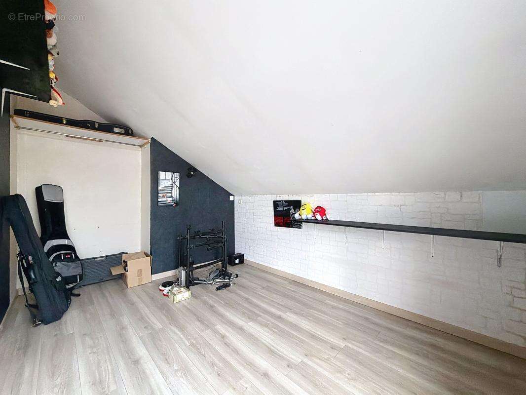 Maison à MONTIGNY-LE-BRETONNEUX