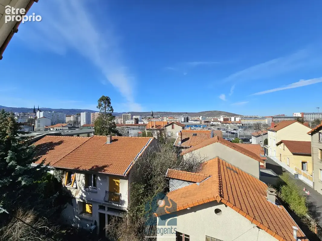 Appartement en triplex 4 pièces avec balcon et stationnement - photo 8