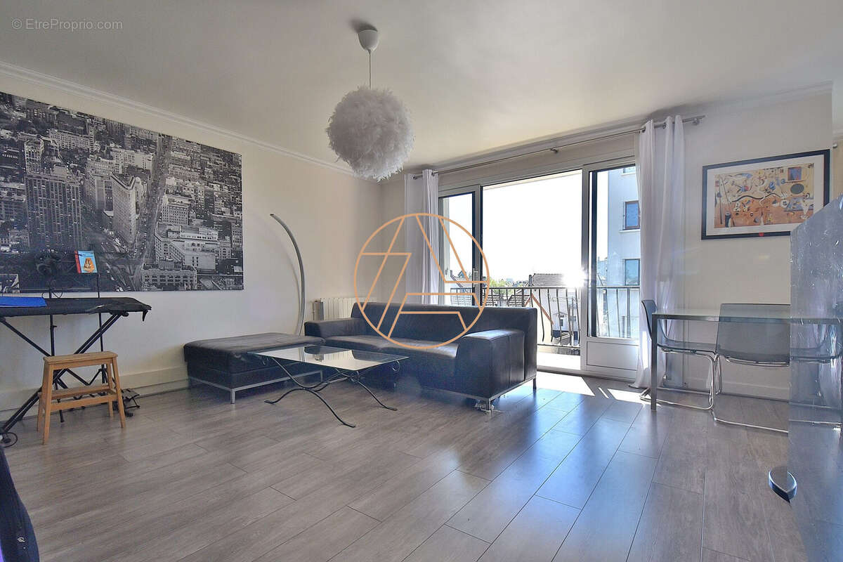 Appartement à SAINT-MAUR-DES-FOSSES