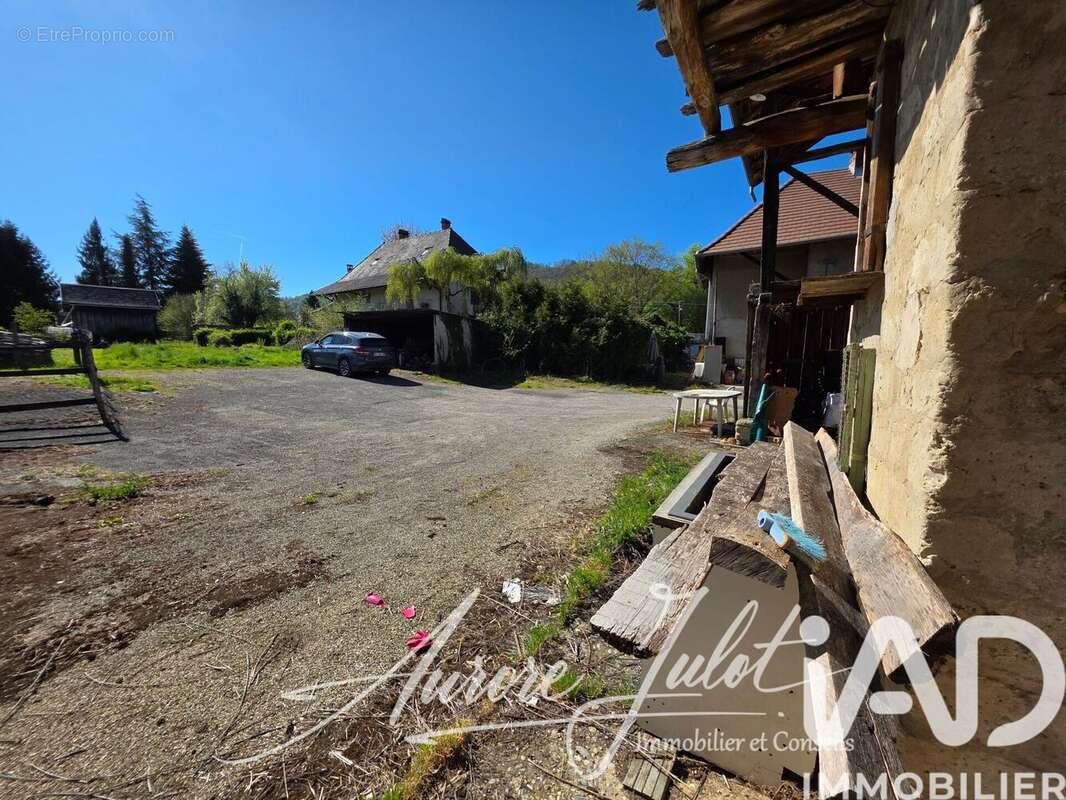 Maison 80 m² à Pressins  - photo 6