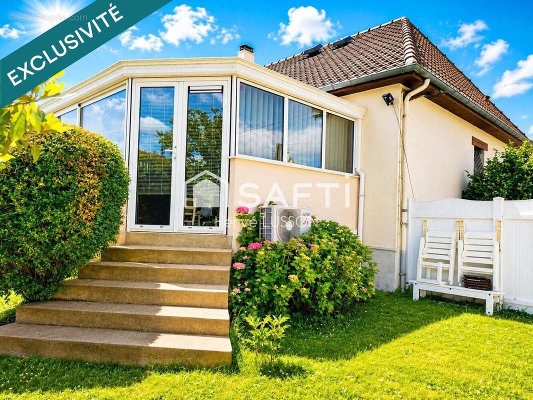 Photo 2 - Maison à YVRE-L'EVEQUE
