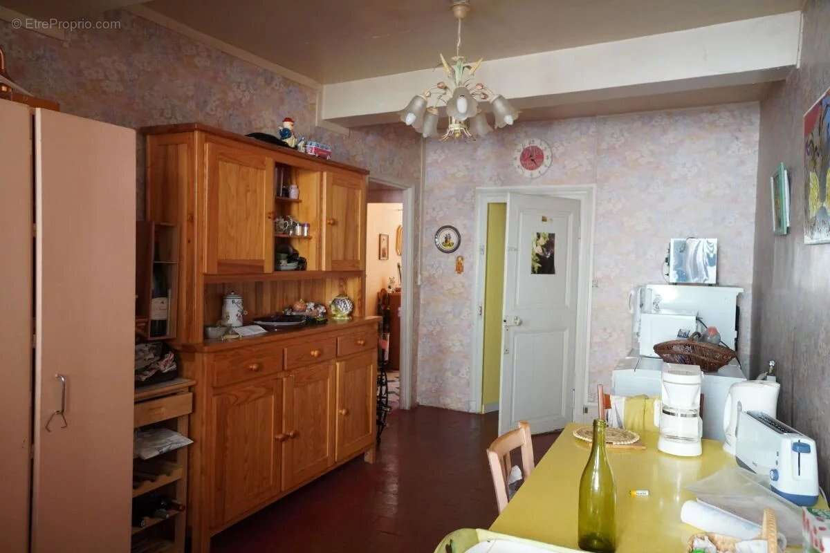 Maison à ALISE-SAINTE-REINE