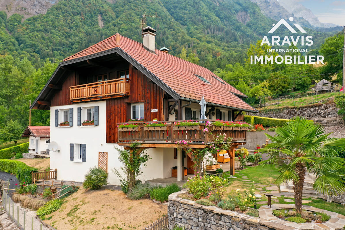 Maison familiale avec vue panoramique sur les hauteurs d'Ugine - photo 2