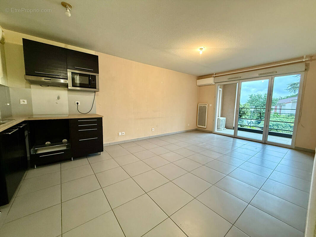 Appartement à SAINT-MAXIMIN-LA-SAINTE-BAUME