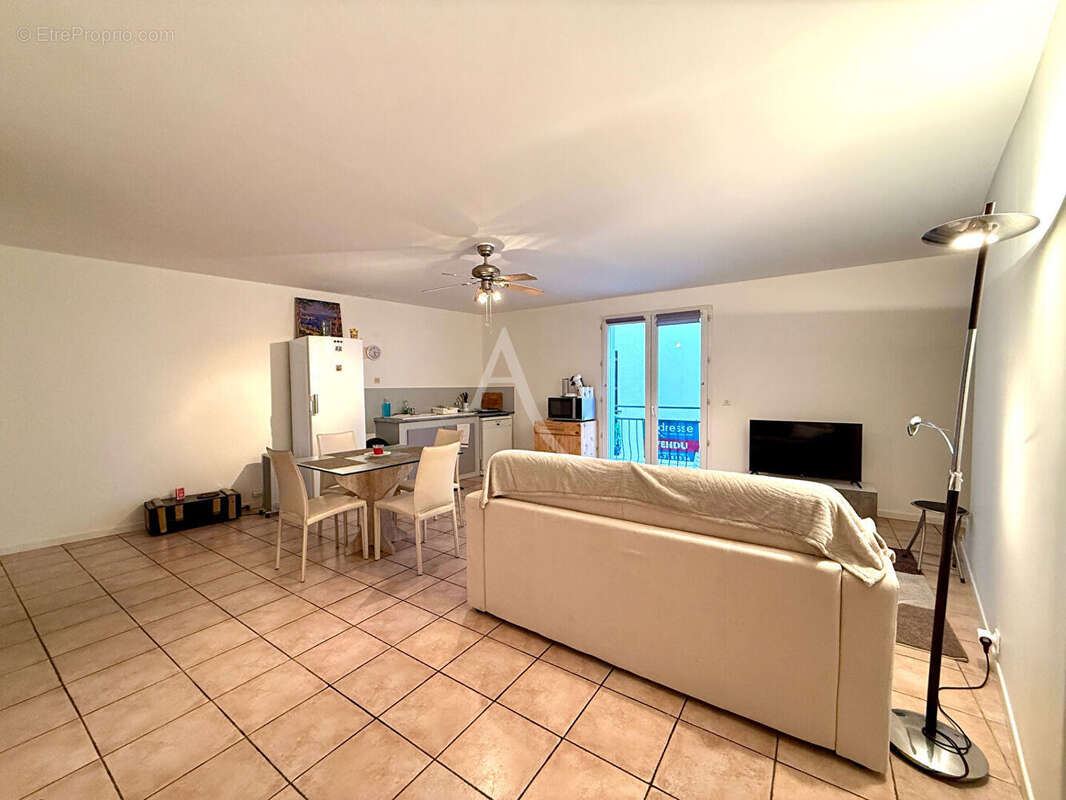 Appartement à MEZE