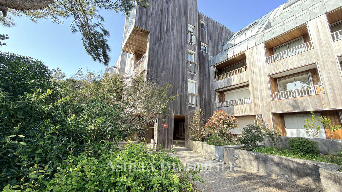 À vendre duplex dernier étage vue mer et terrasses - photo 6