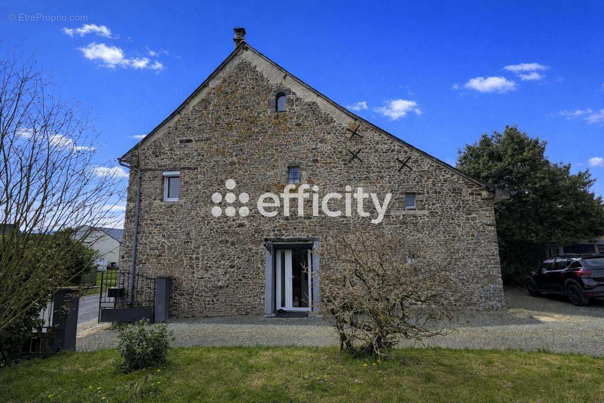 Maison à MARTIGNE-FERCHAUD