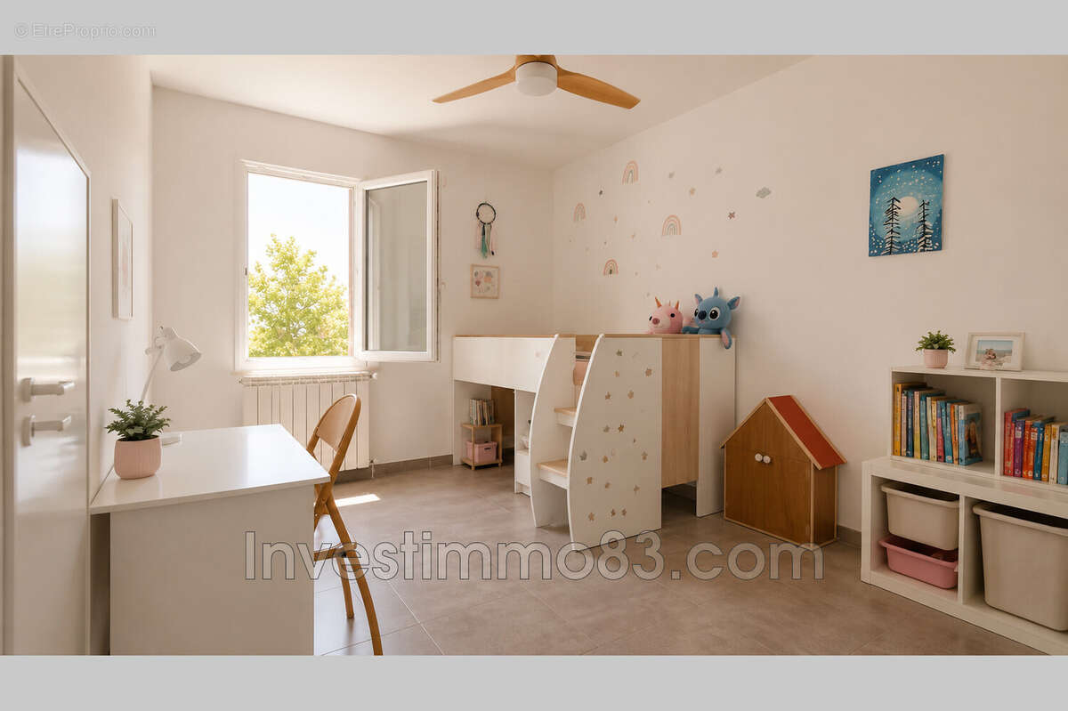 Appartement à LA CRAU