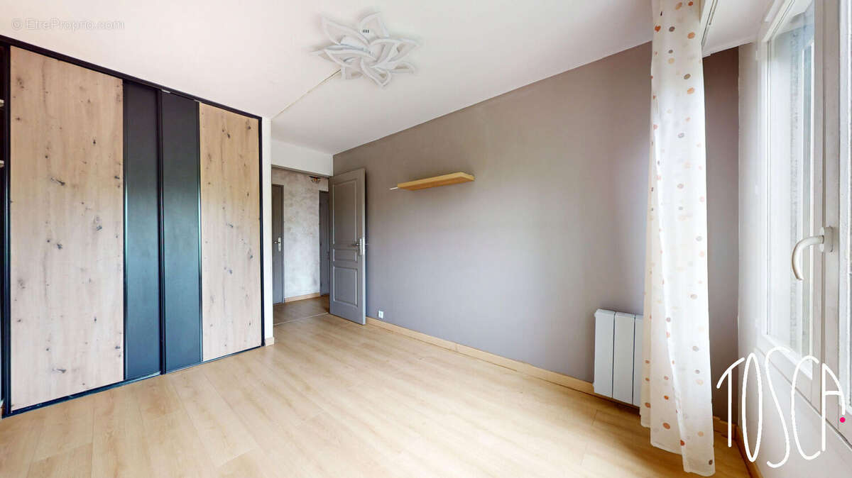 Appartement à THIAIS