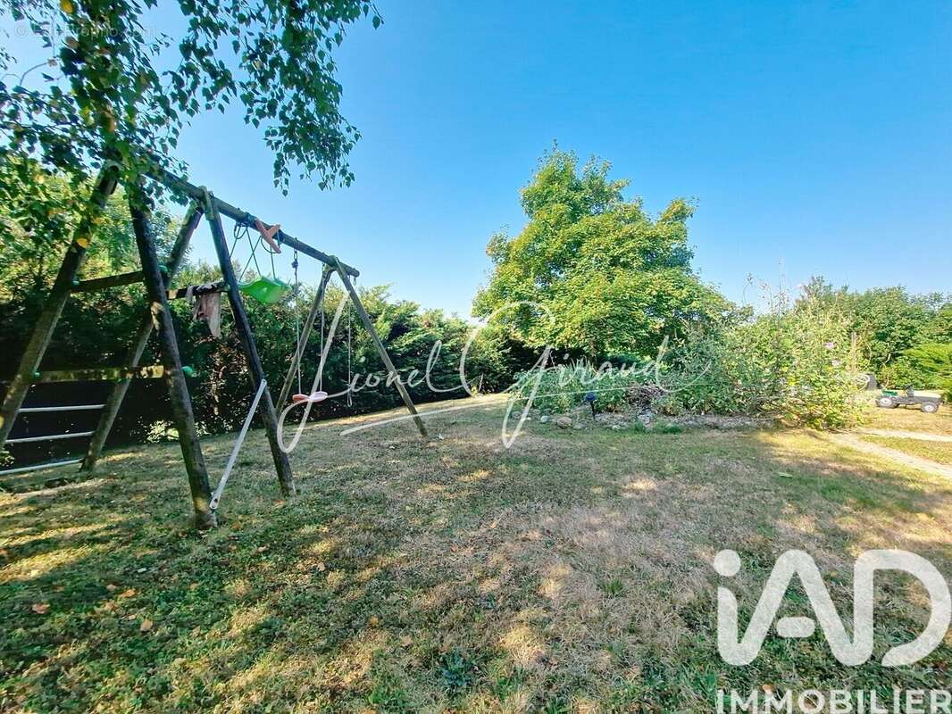 Photo 8 - Maison à CHABONS