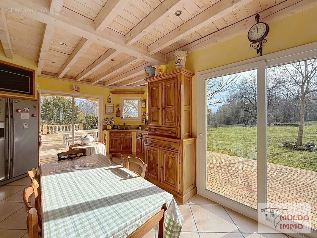 Maison à LA TOUR-DU-PIN