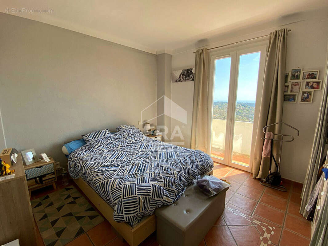 Appartement à VENCE