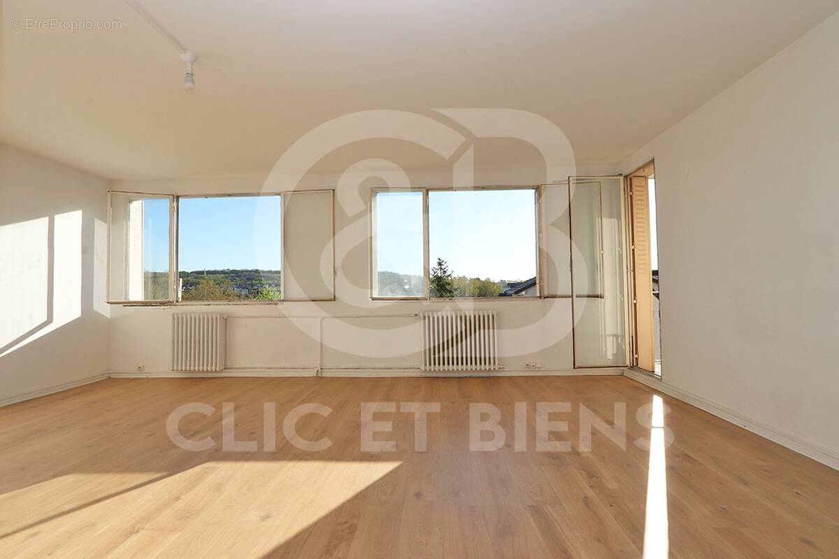 Mai2026-P1 - Appartement à VIROFLAY