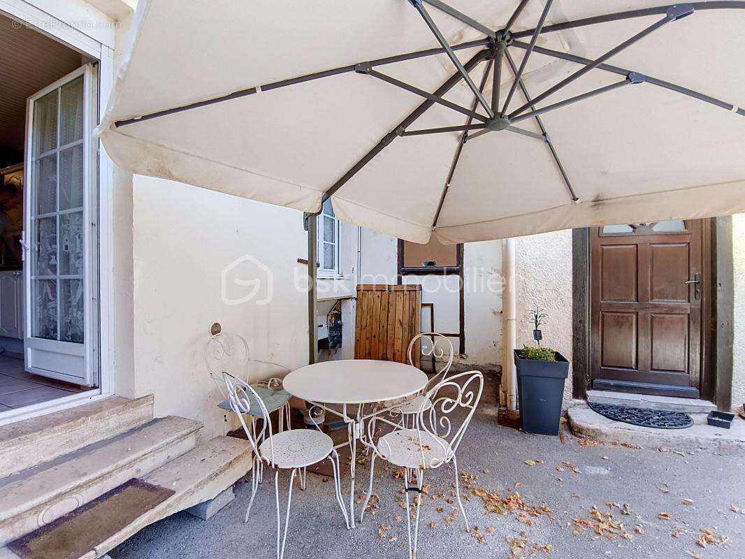 Bel appartement avec parking et un garage de 112 m² en sus - photo 11