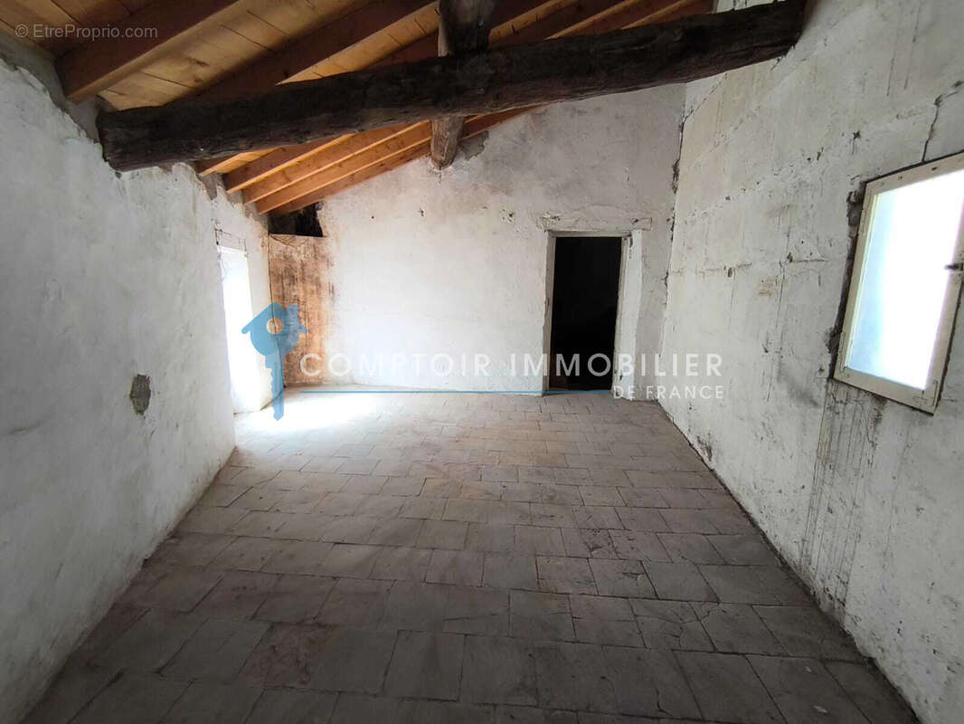 Dpt boulbon (13) maison de village avec cour a renover - photo 11