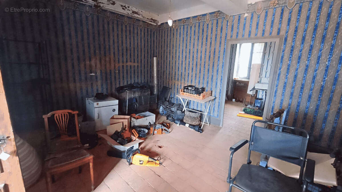 Maison à ETRIGNY