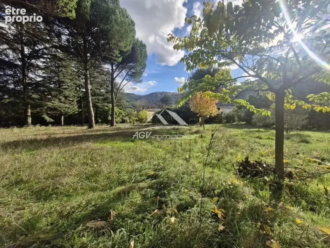 Proche Des Mages une parcelle de terrain constructible 3100 m² - photo 9