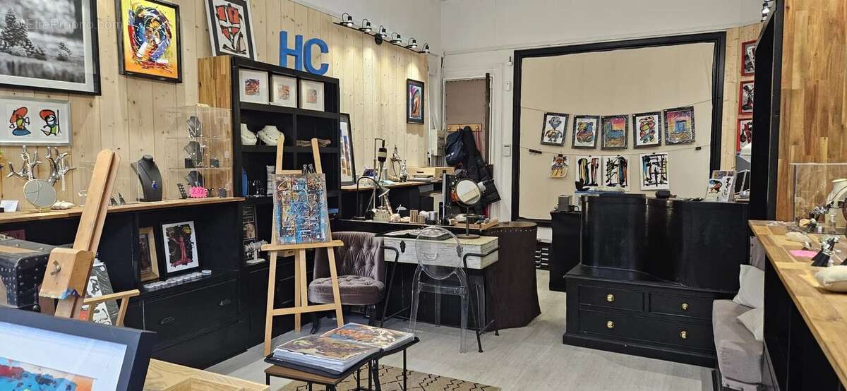 Aix-les-Bains à vendre fonds de commerce bijouterie 55m² - photo 5