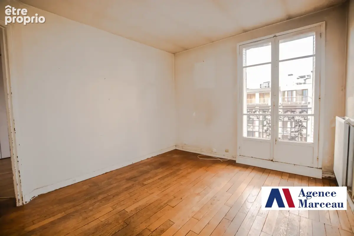 3 pièces de 45m2 avec balcon au dernier étage à Courbevoie Marceau - photo 2
