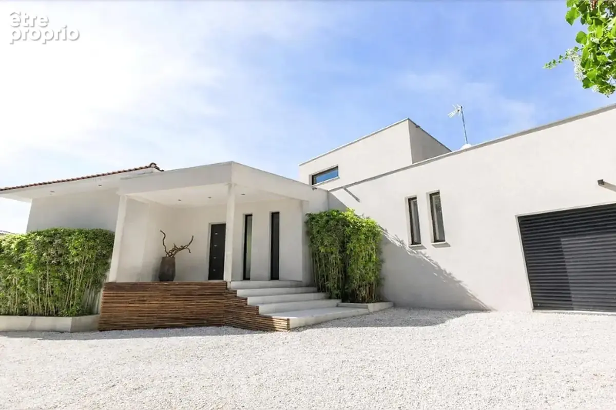 Maison 6 pièces 200 m² à vendre à Sommieres (30250) - photo 2