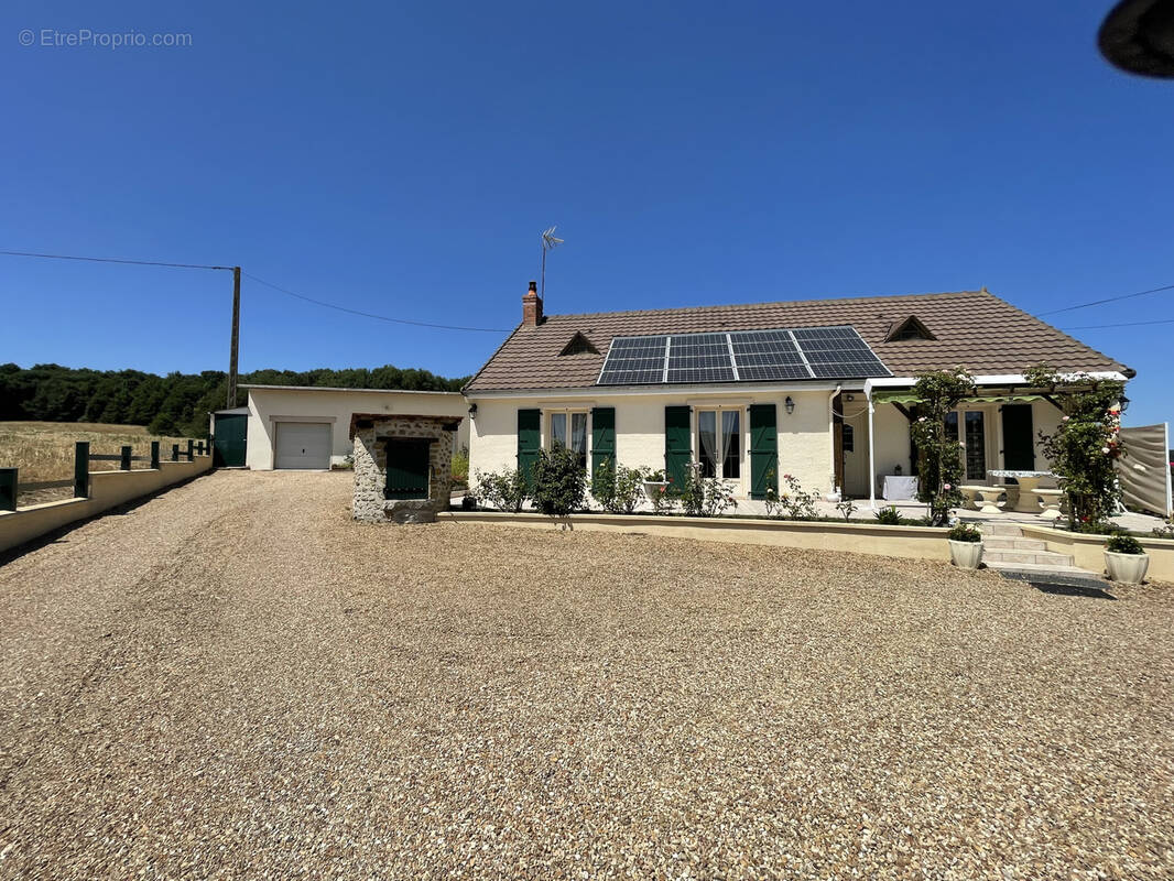 Maison à SAINT-JEAN-DE-LA-MOTTE