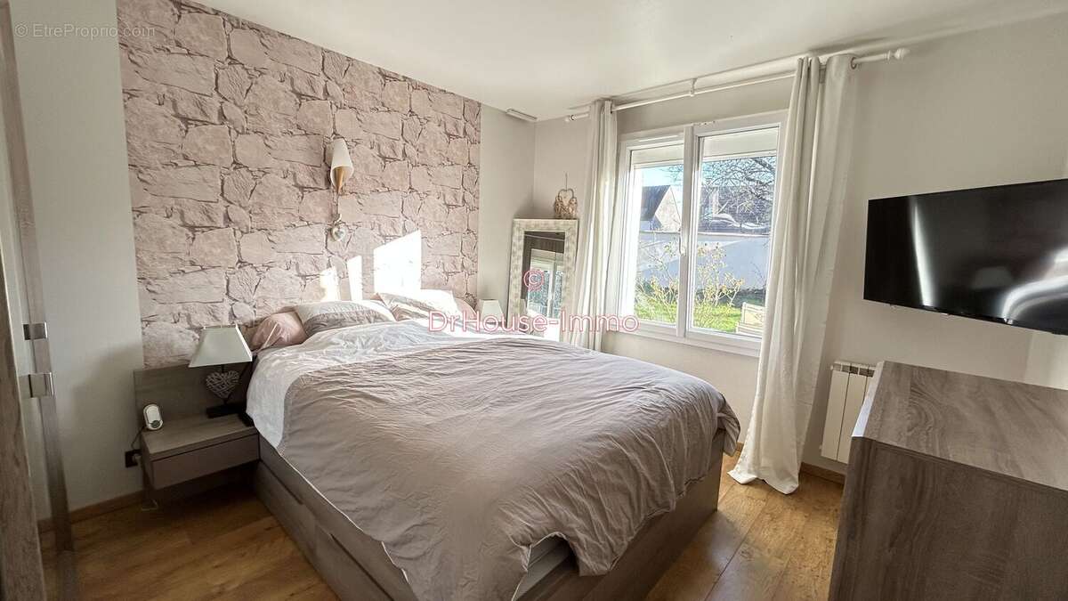 Maison à CRISENOY