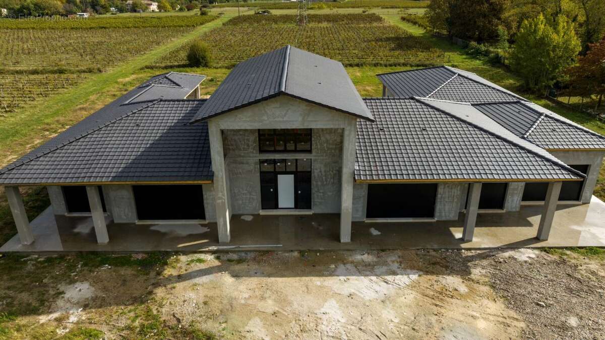 Maison à SAINT-LOUBES
