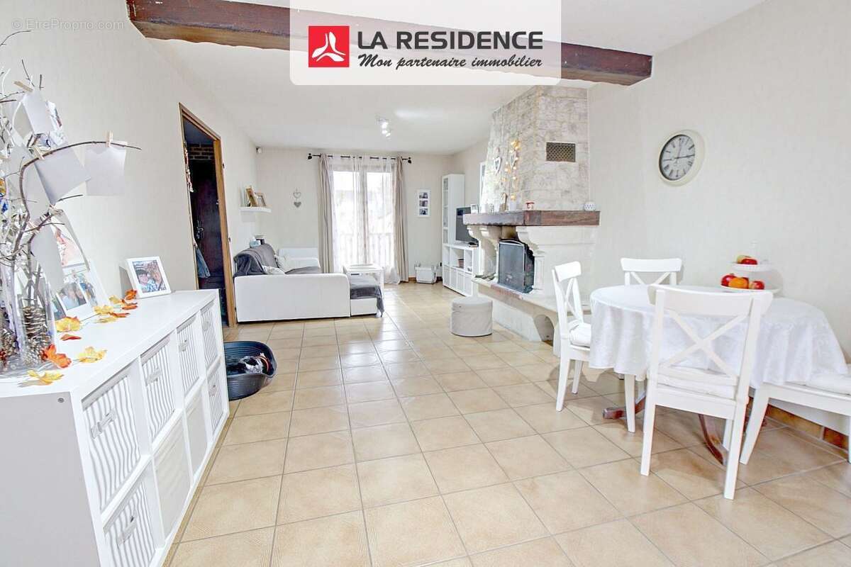 Maison à ROSNY-SUR-SEINE