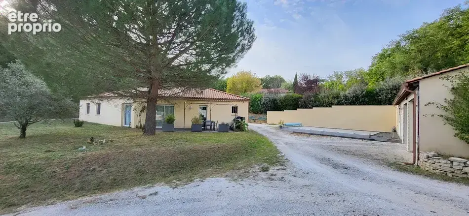 Maison contemporaine avec piscine sur 5 000 m2 de terrain - photo 20