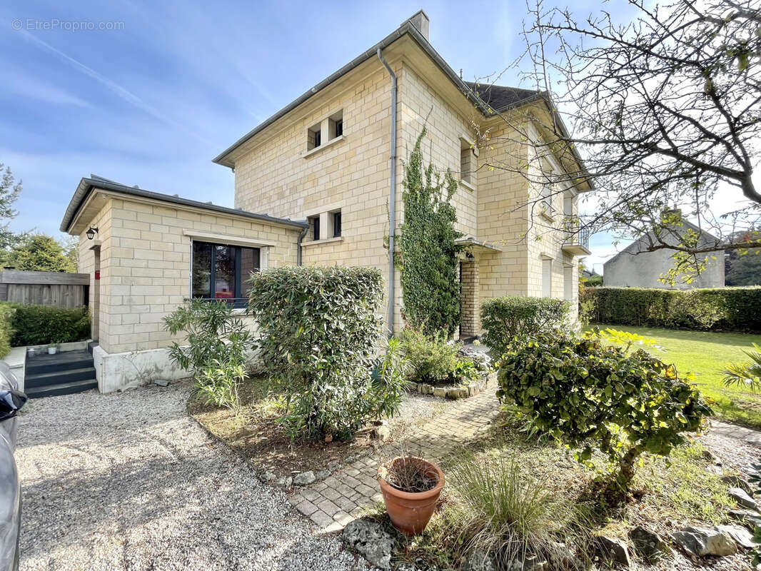 Maison à SAINT-CONTEST