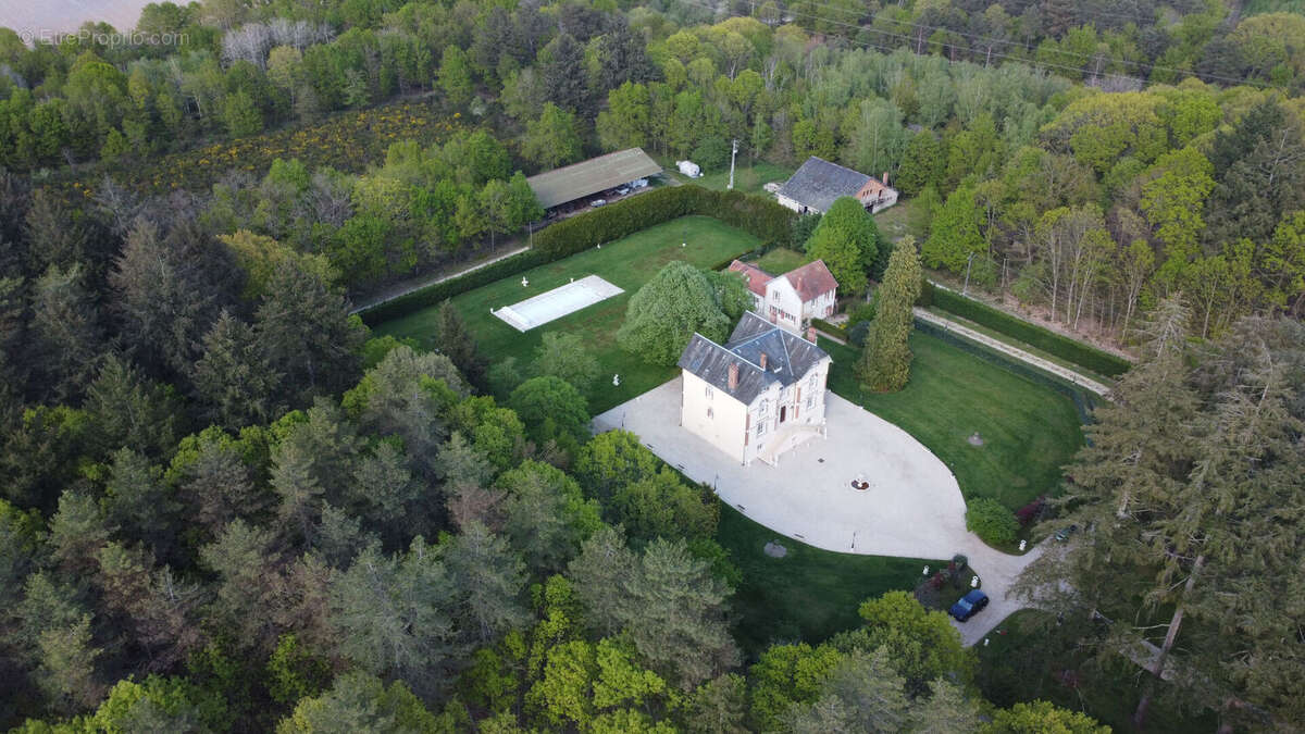Maison à SAINTE-MONTAINE