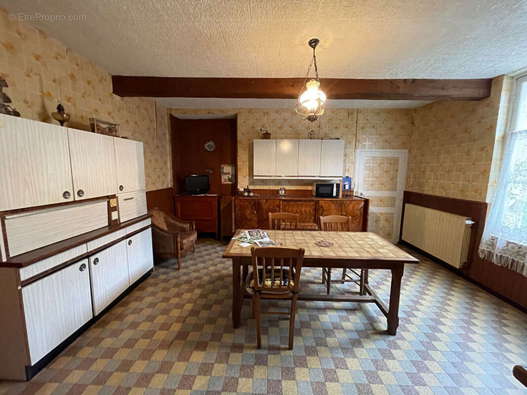 Maison à SAINT-CALAIS