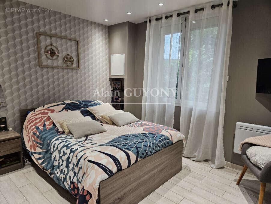 Maison à PONT-L&#039;EVEQUE