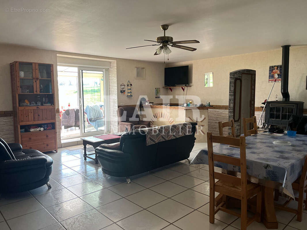 Maison à LE MELE-SUR-SARTHE