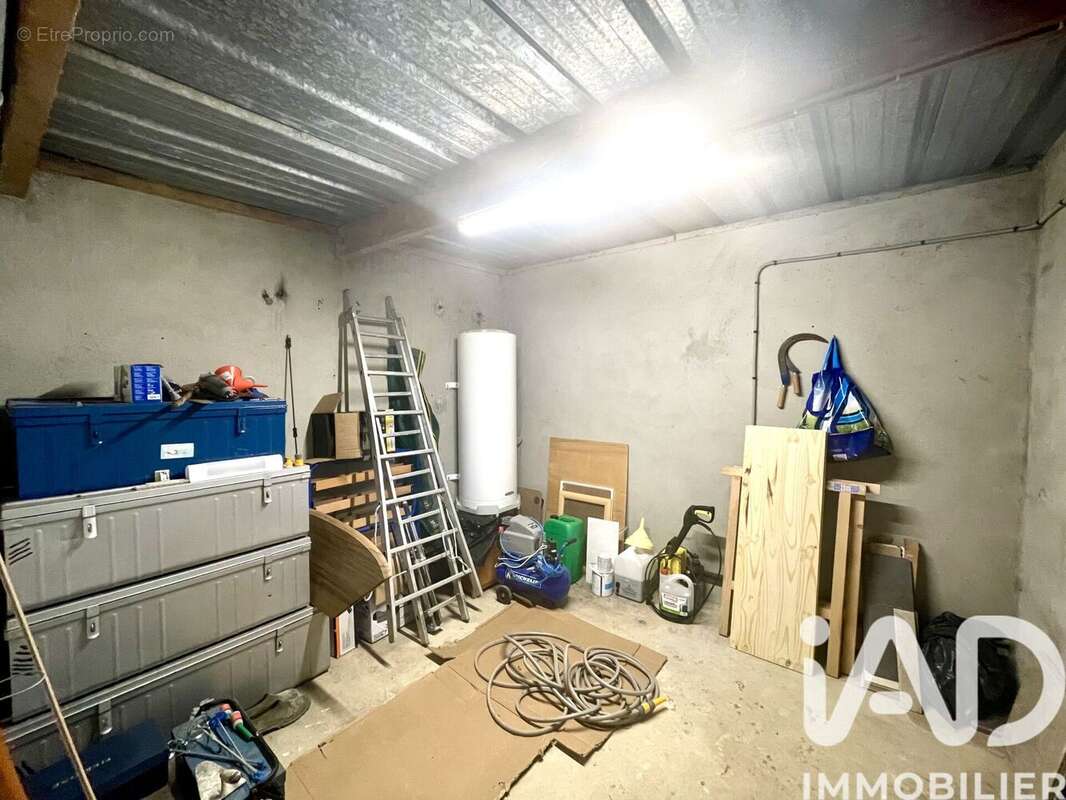 Maison 64 m² à Concremiers  - photo 9