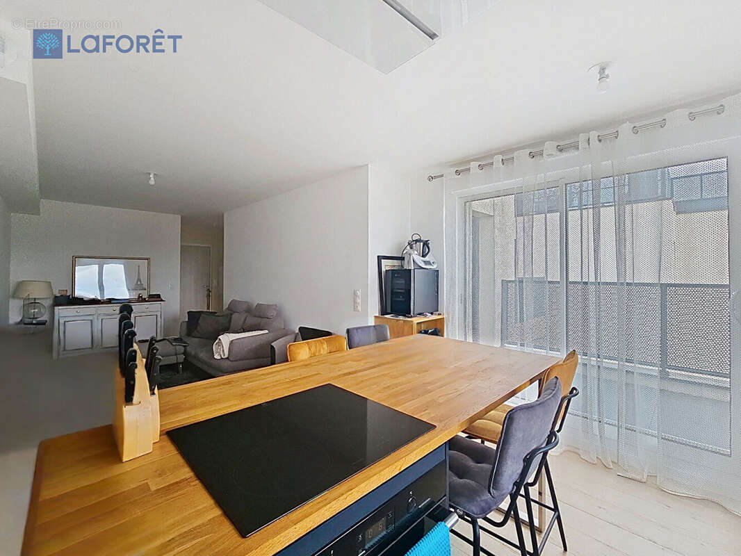 Appartement à VAIRES-SUR-MARNE