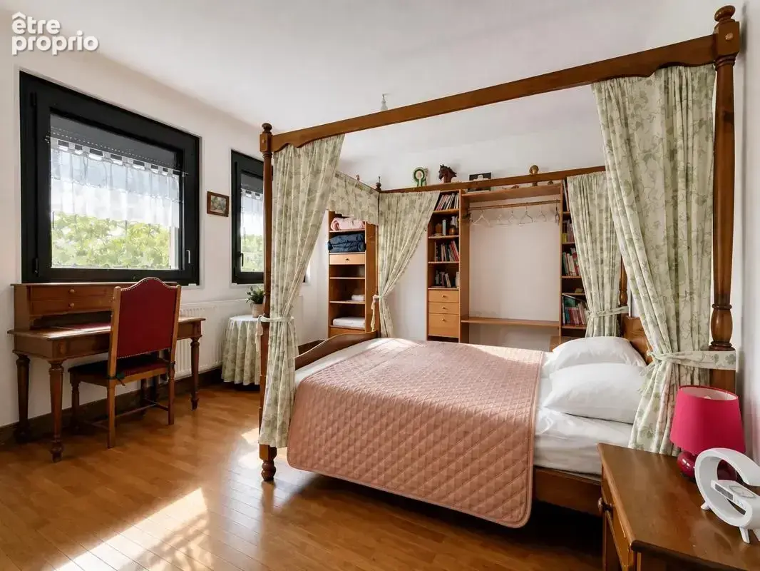 Maison de 9 pièces de 303m² à Guilly - photo 20